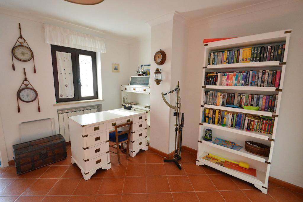 Neranya Apartment Massa Lubrense Ruang foto